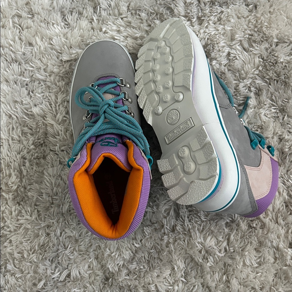 Timberland Gray and Purple Boots with Teal Laces - Picture 6 of 7